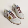 Herren-Sneaker «Ball Star» aus weissem Nappaleder mit gelbem Lederstern im Animal-Print und Fersenlasche