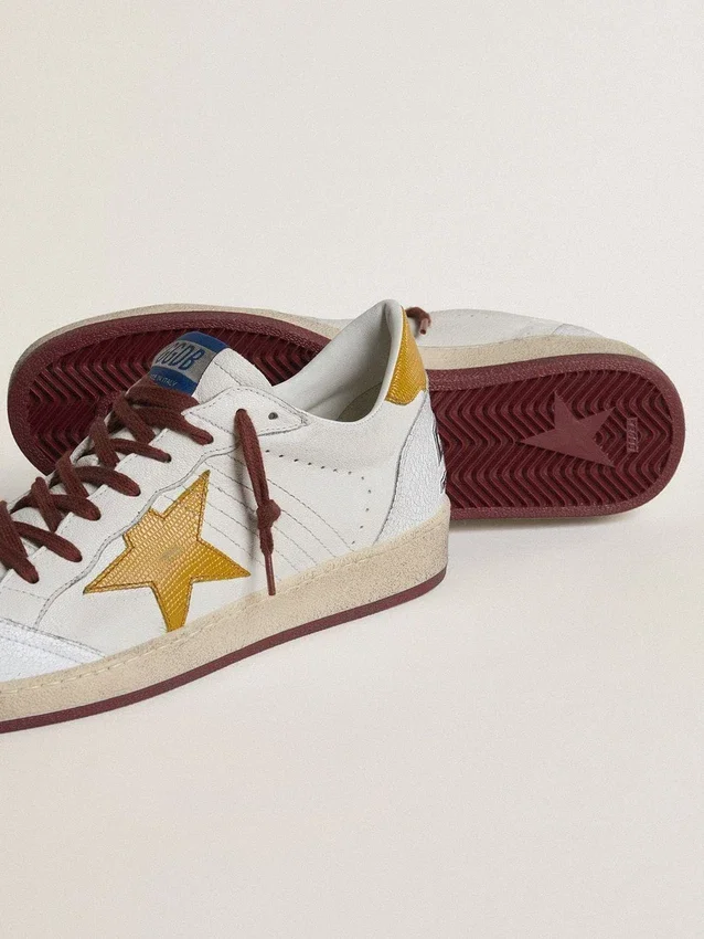 Herren-Sneaker «Ball Star» aus weissem Nappaleder mit gelbem Lederstern im Animal-Print und Fersenlasche