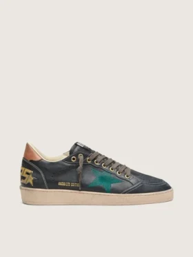 Herren-Sneaker «Ball Star LTD» aus schwarzem Leder mit grün gesticktem Stern