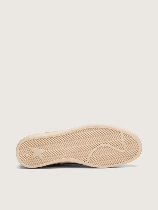 Herren-Sneaker «Ball Star LTD» aus schwarzem Leder mit grün gesticktem Stern