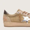 Herren-Sneaker «Ball Star LTD» aus tabakfarbenem Wildleder mit silbernem Stern