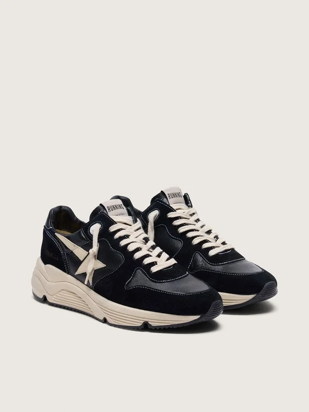 Herren-Sneaker mit Running Sole aus schwarzem Nappaleder und Wildleder mit weissem Stern