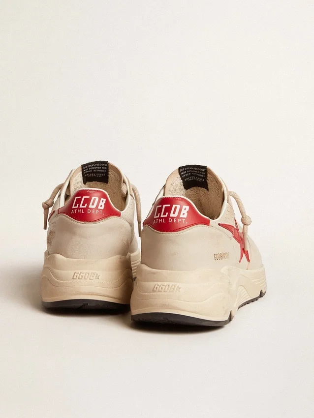 Herren-Sneaker «Running Sole» aus grauem Nappaleder «Morn» mit rotem Nappaleder-Stern und Fersenlasche