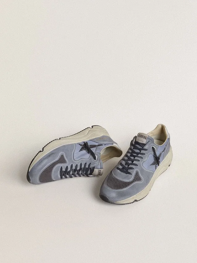 Herren-Sneaker «Running Sole» aus hellblauem Nylon und Nubukleder mit schwarzem Stern