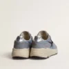 Herren-Sneaker «Running Sole» aus hellblauem Nylon und Nubukleder mit schwarzem Stern