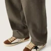 Herren-Super-Star aus weissem Leder und braunem Wildleder mit schwarzem Lederstern