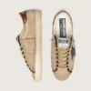Herren-Super-Star LTD aus beigem Canvas mit schwarzem Lederstern