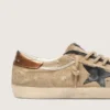 Herren-Super-Star LTD aus beigem Canvas mit schwarzem Lederstern