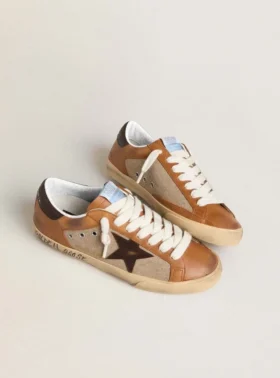 Herren-Super-Star LTD aus beiger Wolle mit braunem Lederstern und kamelfarbenen Einsätzen