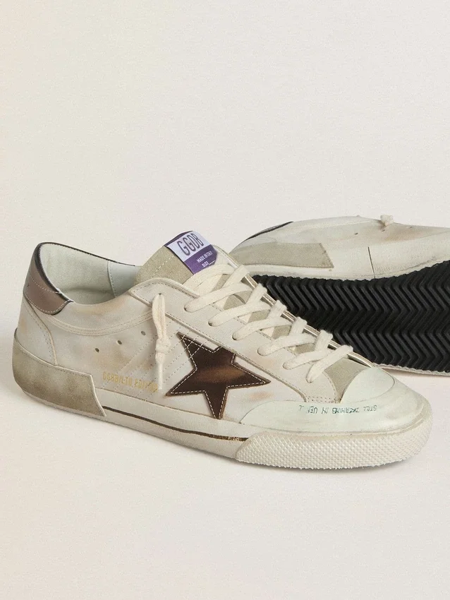 Herren-Super-Star LTD aus Wildleder mit braunem Lederstern und Fersenlasche aus Metallic-Leder