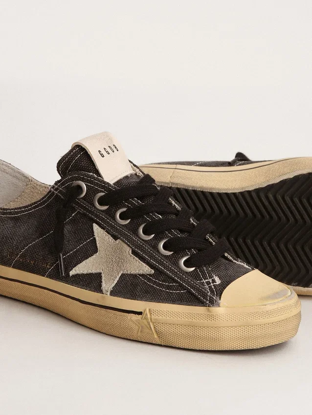 Herren-V-Star aus schwarzem Canvas mit eisgrauem Stern und Fersenlasche