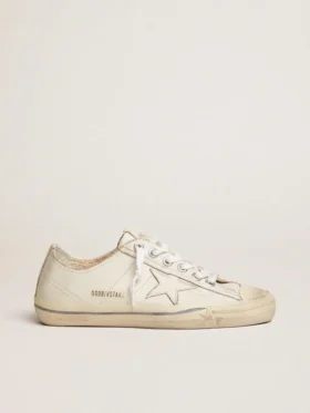 Herren-V-Star aus weissem Leder mit weissem Stern und hellblauem Streifen auf der Fussrandleiste
