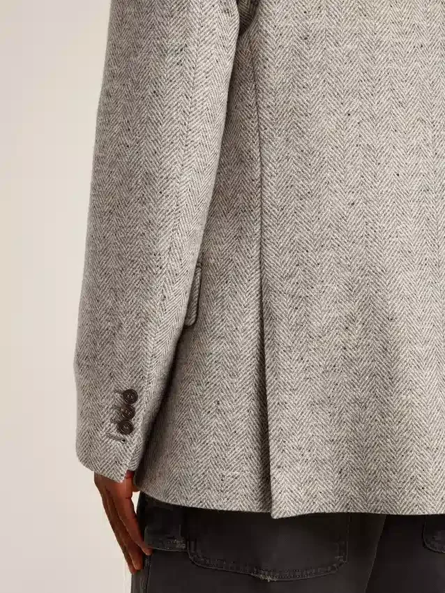 Herren-Zweireiher aus grauer Seide und Wolle mit Chevron-Muster
