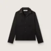 Herrenhemd aus schwarzem Wolltwill mit schwarzen Satin-Details
