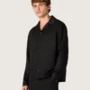 Herrenhemd aus schwarzem Wolltwill mit schwarzen Satin-Details