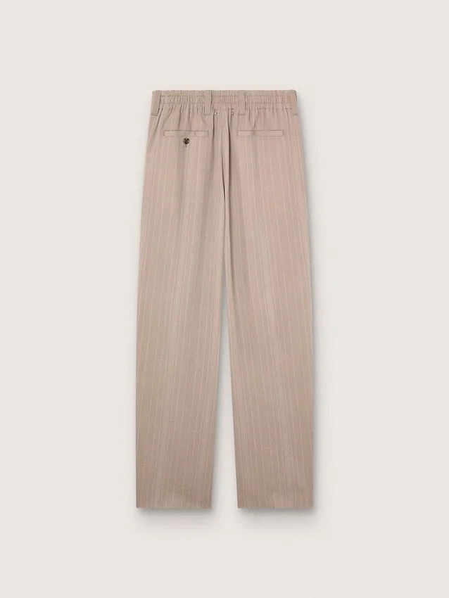 Herrenhose aus grauer Wollmischung mit Nadelstreifenmuster