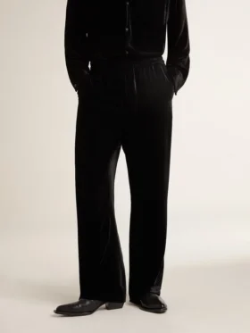 Herrenhose in Schwarz mit Samtoptik