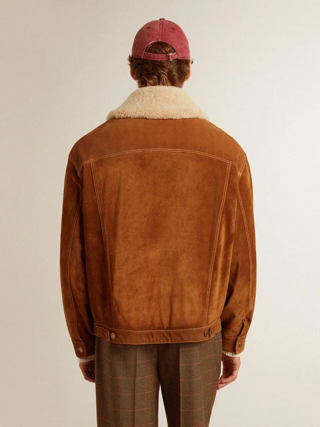 Herrenjacke aus tabakfarbenem Spaltleder mit Lammfellkragen