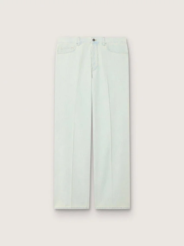 Herrenjeans aus hellblauem Denim