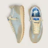 Herrenmodell «Marathon» mit hellblauem Nylon-Obermaterial und pastellblauem Stern