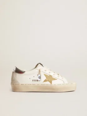 Hi Star mit Swarovski-Kristallstern und silberner Lederlasche an der Ferse