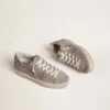 Hi Star-Sneaker für Damen aus beigem Wildleder mit laminiertem Lederstern und glitzernder Fersenlasche