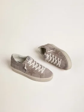 Hi Star-Sneaker für Damen aus beigem Wildleder mit laminiertem Lederstern und glitzernder Fersenlasche