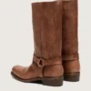 Hohe Biker-Stiefel für Damen aus braunem Leder mit Riemen und antik-goldfarbener Schnalle