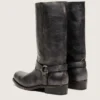 Hohe Herren-Biker-Stiefel aus schwarzem Leder mit Riemen und silberfarbener Schnalle