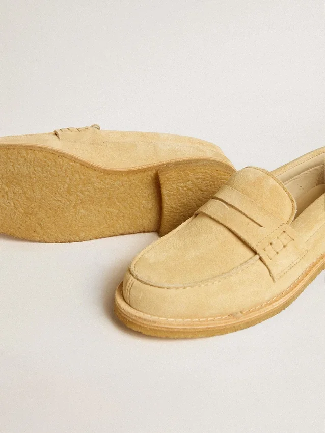 Jerry-Loafer aus ecrufarbenem, gewachstem Wildleder