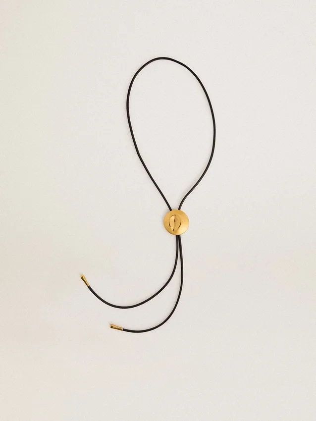 Jewelmates Bolo-Krawattenhalskette aus schwarzem Leder mit Details aus antikem Goldmetall
