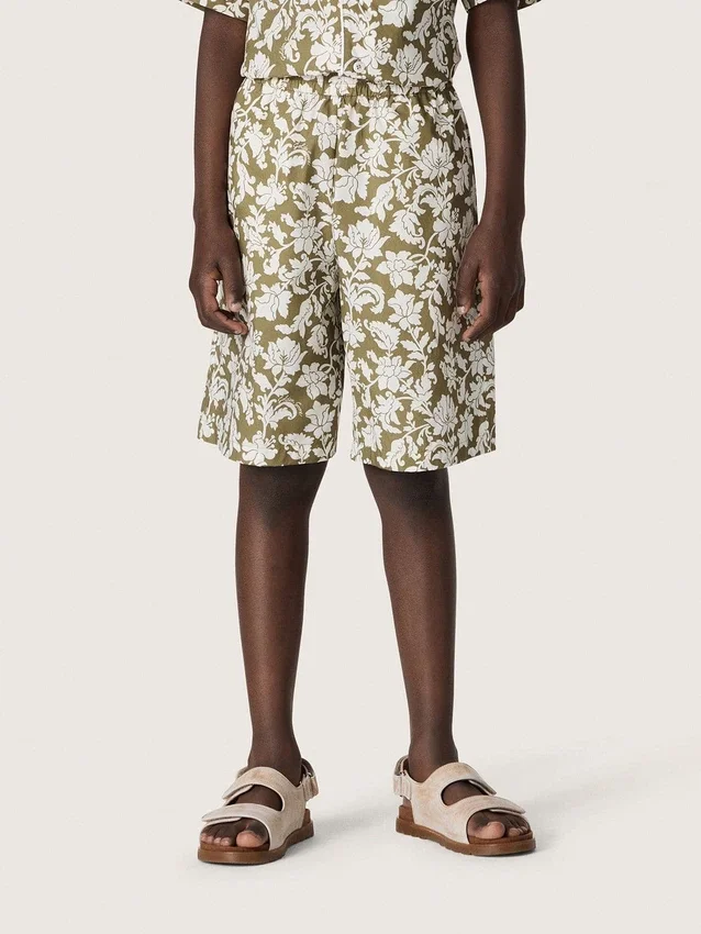 Journey-Shorts für Jungen aus Baumwoll-Canvas mit grün-weissem Blumenprint