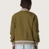 Journey Unisex-Bomberjacke aus militärgrünem Nylon-Twill mit gesticktem Aufnäher