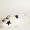 June Junior aus Nappa mit dunkelblauem Stern aus Wildleder und Fersenlasche