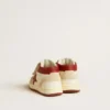 June Junior aus Nappa und Wildleder mit rotem Lederstern und Fersenlasche
