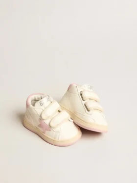 June Junior aus Nappaleder mit Stern und Fersenlasche aus altrosa Wildleder