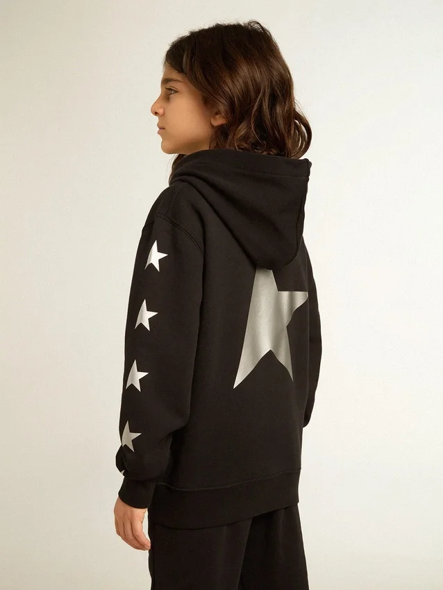 Jungen-Kapuzen-Sweatshirts in Schwarz mit kontrastierenden silbernen Sternen