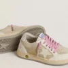 Junior Ball Star aus perlfarbenem Wildleder mit Lederstern und Fersenlasche
