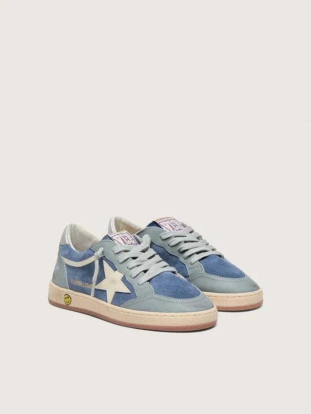 Junior Ball Star in Hellblau und Denimblau aus Wildleder mit weissem Lederstern