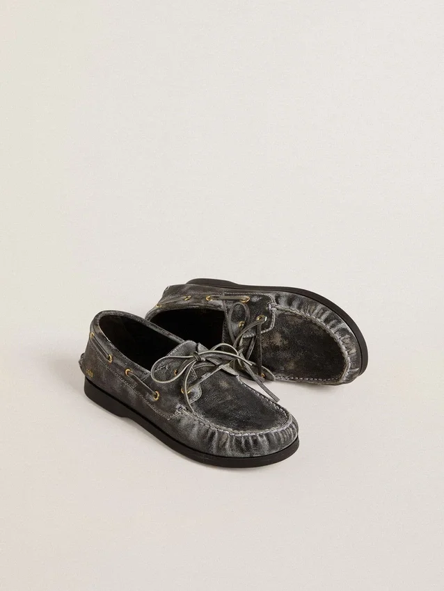 Junior-Cruise-Loafer aus schwarzem Leder im Distressed-Look