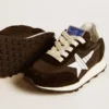 Junior-Marathon aus schwarzem Nylon mit aufgedrucktem Stern und Fersenlasche aus Leder