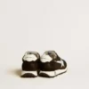 Junior-Marathon aus schwarzem Nylon mit aufgedrucktem Stern und Fersenlasche aus Leder
