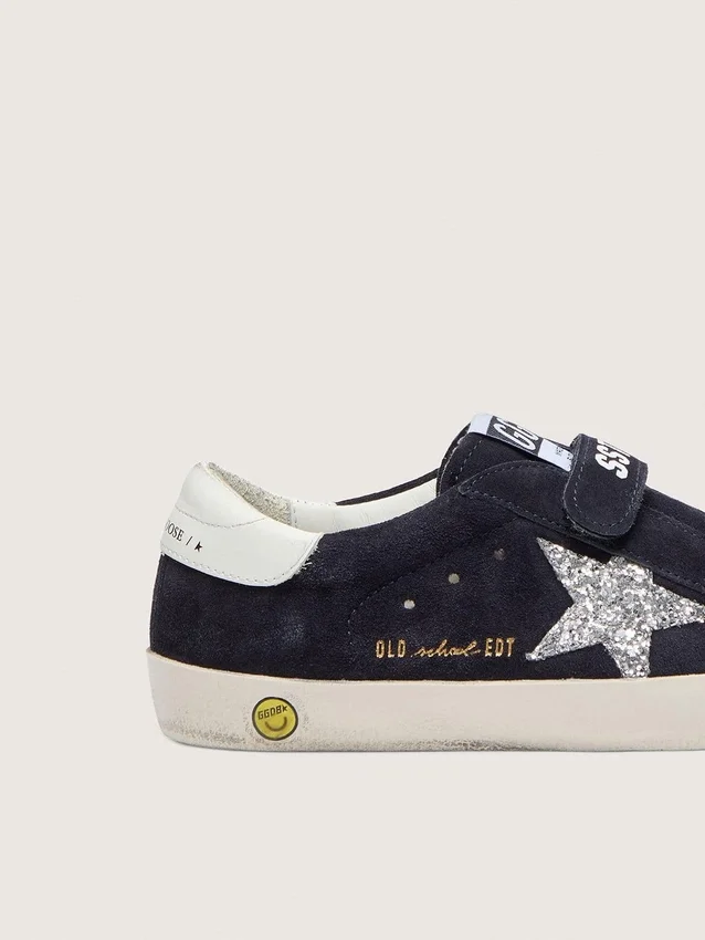 Junior Old School aus blauem Wildleder mit silbernem Glitzerstern und weisser Lederlasche an der Ferse