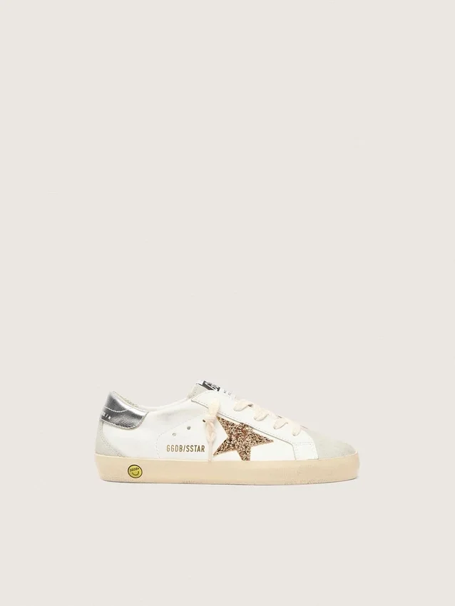 Junior Super-Star mit goldenem Glitzerstern und silberner Metallic-Lederlasche am Absatz