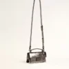 Kleine Venezia-Tasche aus anthrazitgrauem Metallic-Leder mit schwarzen Details