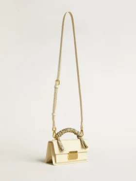 Kleine Venezia-Tasche aus butterfarbenem, geripptem Leder mit geflochtenem Band