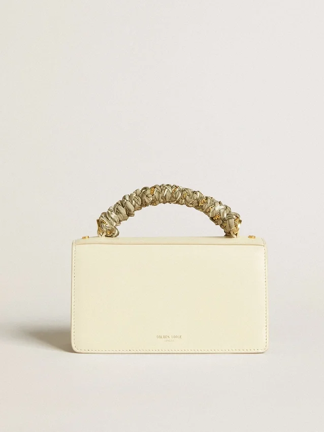 Kleine Venezia-Tasche aus butterfarbenem, geripptem Leder mit geflochtenem Band