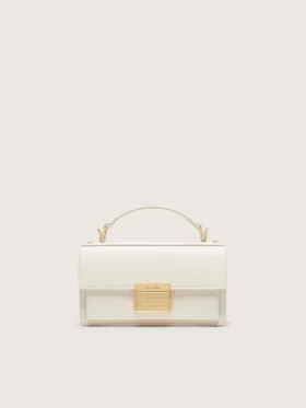 Kleine Venezia-Tasche aus butterfarbenem, geripptem Leder mit goldenen Details