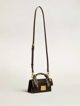 Kleine Venezia-Tasche aus schwarzem, genarbtem Leder mit Seidenschal und Anhänger