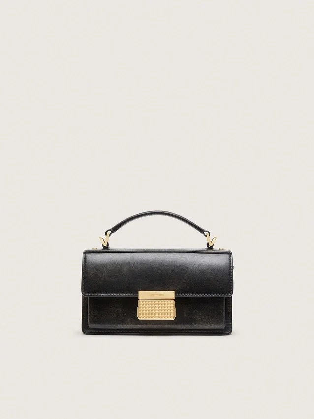 Kleine Venezia-Tasche aus schwarzem Leder im Used-Look mit goldenen Details
